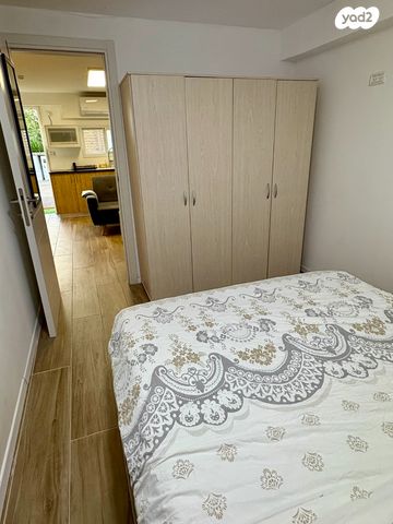 יחידת דיור, עפרוני 35, צעירה, כפר ורדים