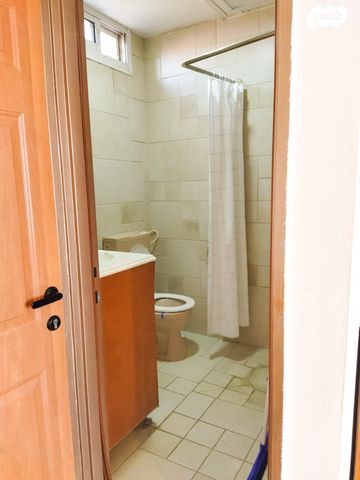 יחידת דיור, האגם 1, יסוד המעלה, יסוד המעלה