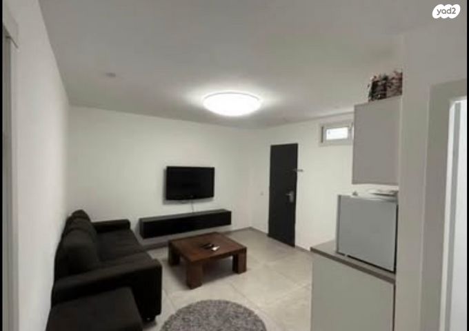 מרתף/ פרטר, דב קליין 14, אפרים, רחובות