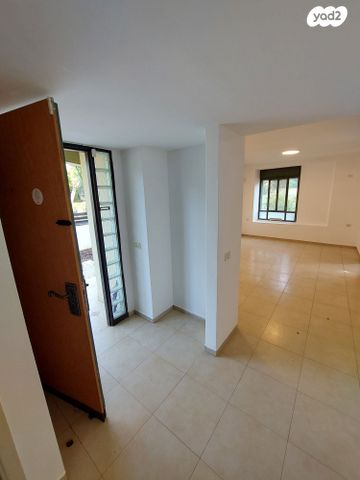 דו משפחתי, באר גנים 43, באר גנים, אבן יהודה