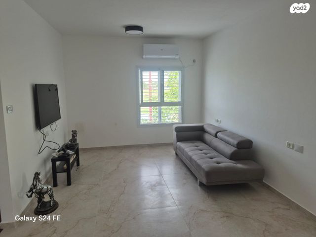 יחידת דיור, המגינים 43, גן יבנה מערב, גן יבנה