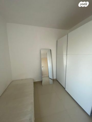 דירה, צבי בורנשטיין 531, אליהו הנביא, ירוחם