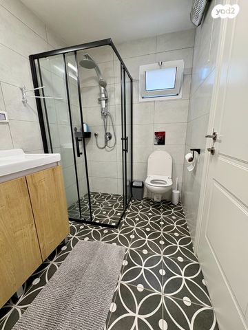 יחידת דיור, עפרוני 35, צעירה, כפר ורדים