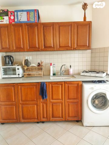 יחידת דיור, האגם 1, יסוד המעלה, יסוד המעלה