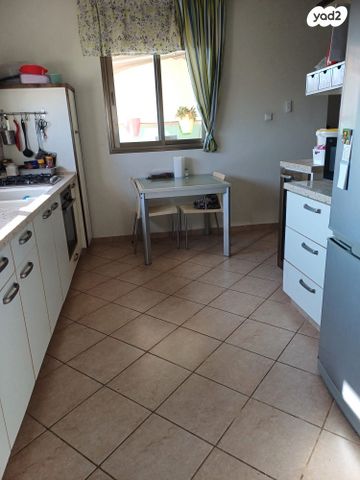 דירה, הרב עוזיאל 14, תקומה / קרית חזני, פתח תקווה