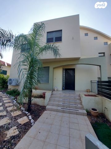 דו משפחתי, באר גנים 43, באר גנים, אבן יהודה