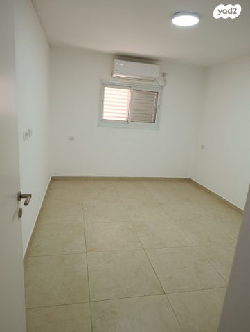 בית פרטי/ קוטג', נעמי, נעמי, נעמי