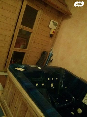 מרתף/ פרטר, אפיקי מים 8, עין הים, חדרה