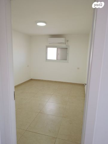 בית פרטי/ קוטג', נעמי, נעמי, נעמי