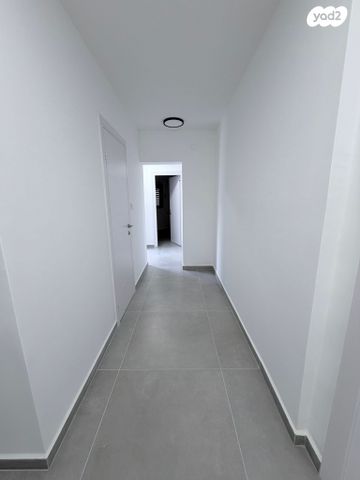 דירה, תמר 35, מורדות טבריה, טבריה