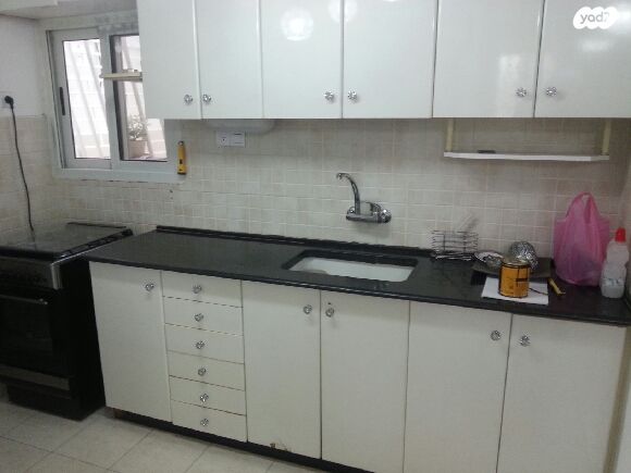 דירה, הרצל 97, ראשונים, ראשון לציון