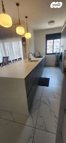 שמואל הנגיד 22