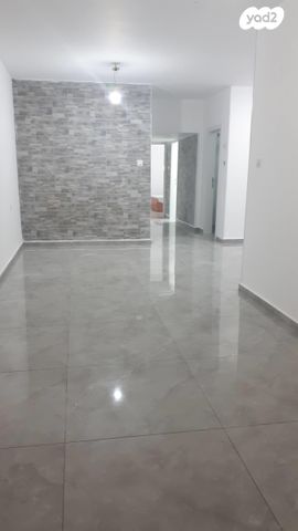 דירה, הראשונים 26, רובע א', אשדוד