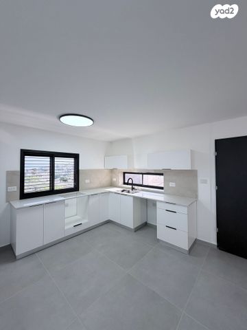 דירה, תמר 35, מורדות טבריה, טבריה