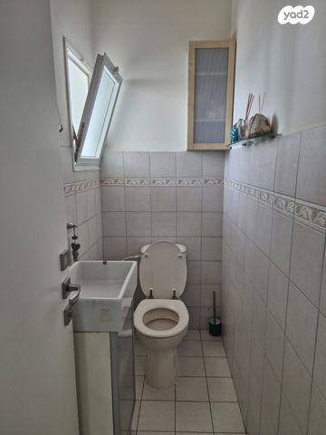 גג/ פנטהאוז, הרב קטרוני 42, המרכז השקט / מרכז העיר, פתח תקווה