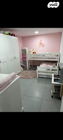 דו משפחתי, המרגלית 46, הפרחים, קרית גת