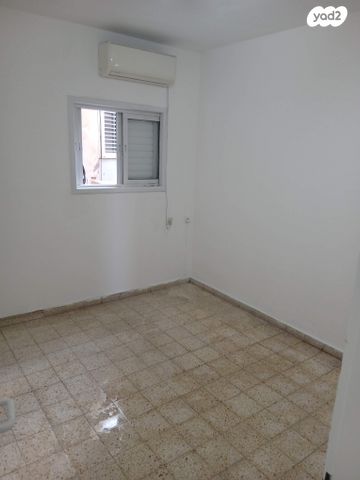 דירה, דרך זאב ז'בוטינסקי 36, גבעת רוקח, בני ברק