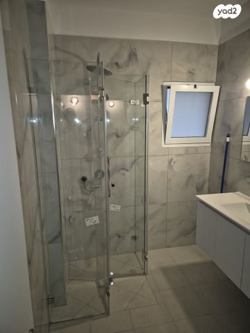 דירה, דרך זאב ז'בוטינסקי 11, לב המושבה / מרכז העיר, פתח תקווה