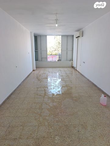 דרך זאב ז'בוטינסקי 36