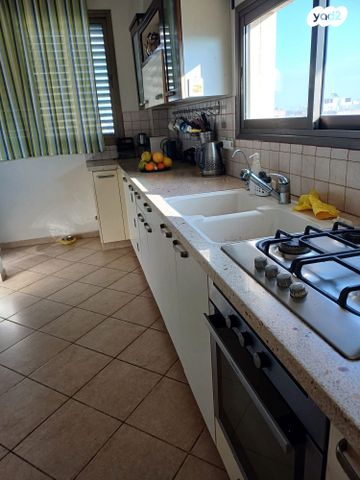 דירה, הרב עוזיאל 14, תקומה / קרית חזני, פתח תקווה