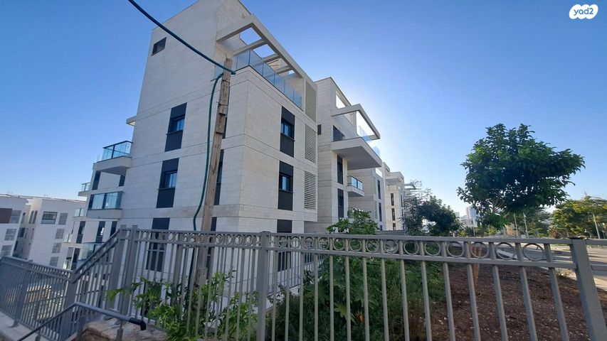 דירה, עמירם חרלף 5, אחוזה, חיפה