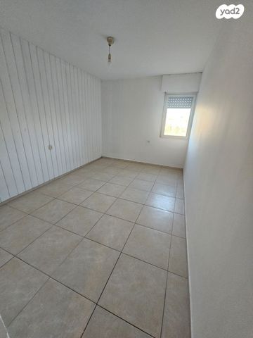 דירה, חרמון 17, צפונית / רסקו, נצרת עילית / נוף הגליל