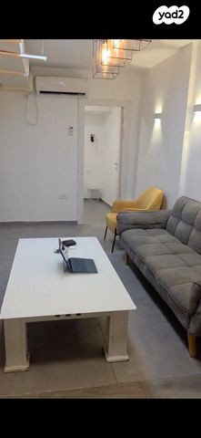 מרתף/ פרטר, נחלת בנימין 159, פלורנטין, תל אביב יפו