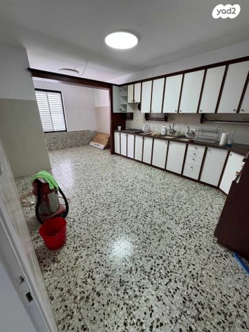 יחידת דיור, דיצה 18, נווה עמל, הרצליה