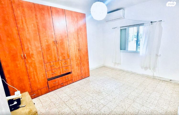 דירה, חיים וייצמן 11, מרכז, קרית עבודה, חולון