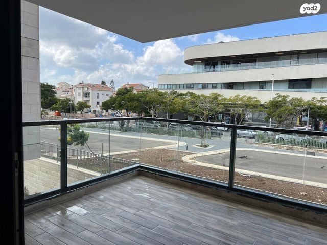 דירה, עמירם חרלף 5, אחוזה, חיפה