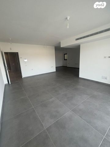 דירה, שדרות דוד המלך 58, אור ים, אור עקיבא