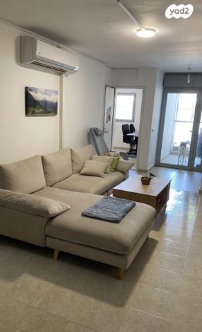 דירה, שרה אהרונסון 40, אזור הבילויים, רמת גן