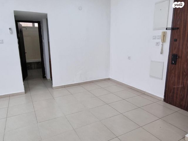 דירה, שדרות הרב לוין 15, גני מרום, רמת גן