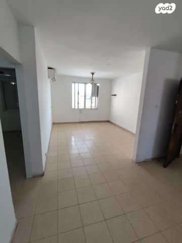 דירה, חזני 24, שכונה י"א, באר שבע