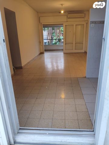 דירה, עצמאות 6, מרכז מזרחי, נס ציונה