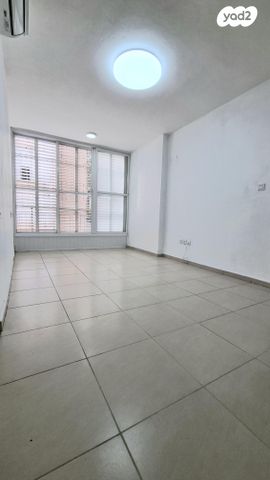 דירה, שדרות הרב לוין 15, גני מרום, רמת גן