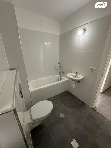 דירה, ארזים 8, אלקנה, אלקנה