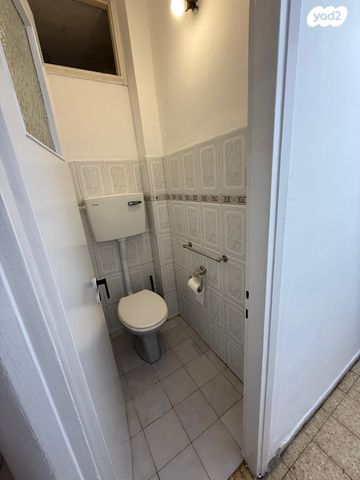 דירה, דרך אבא הלל 38, שכונת גפן, רמת גן