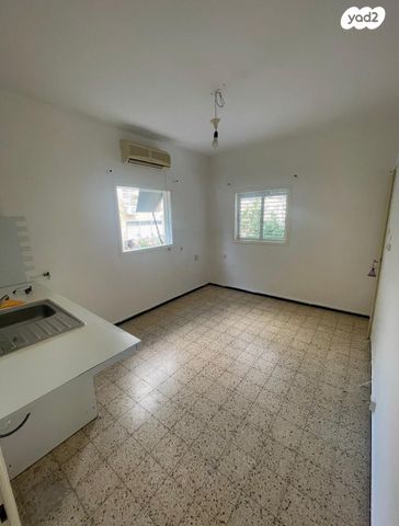 דירה, נפתלי הלל 8, אברמוביץ', ראשון לציון