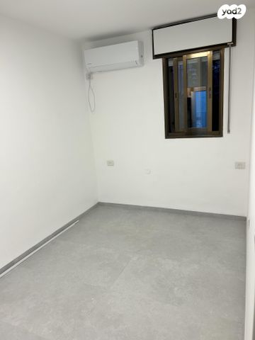 יחידת דיור, האלה 20, הר אדר, הר אדר