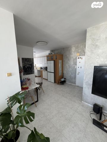 דירה, ההגנה 29, לב העיר, בת ים