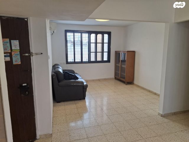 דירה, ליאון בלום 50, מרכז, קרית עבודה, חולון