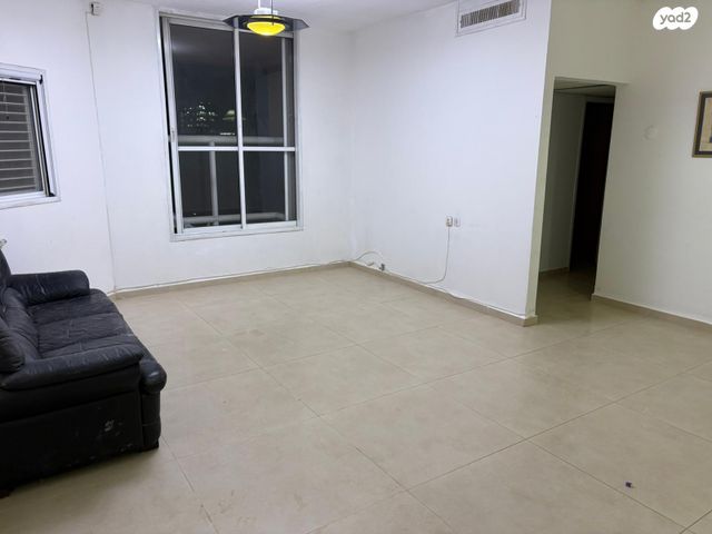 דירה, הרב לנדרס 7, רמת עמידר, רמת גן