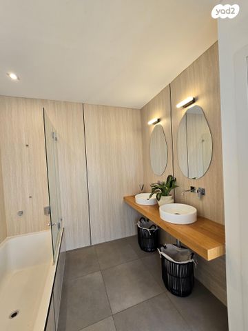 בית פרטי/ קוטג', השמש 6, הרקיע, הגולף, קיסריה