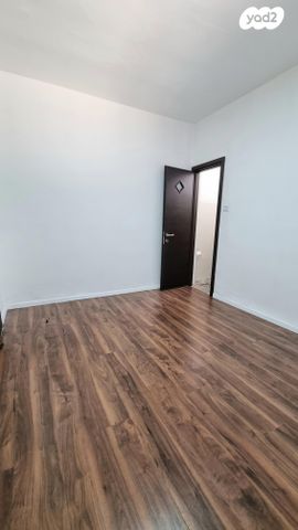 דירה, שדרות הרב לוין 15, גני מרום, רמת גן