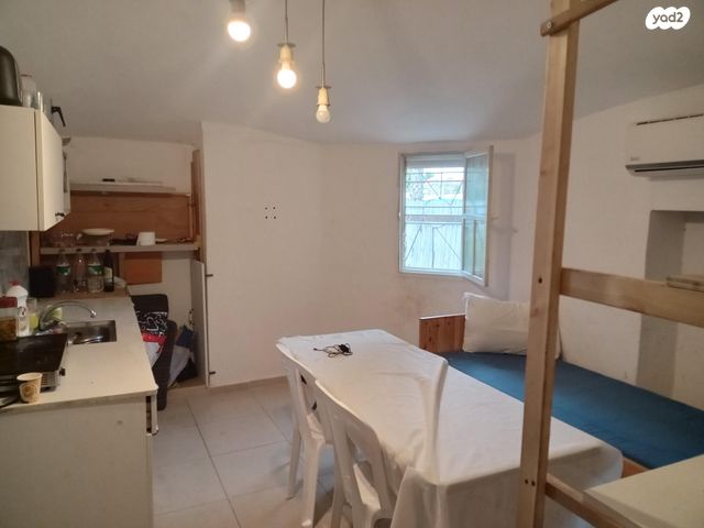 יחידת דיור, עזרא 6, שיכון ממשלתי, פרדס חנה כרכור