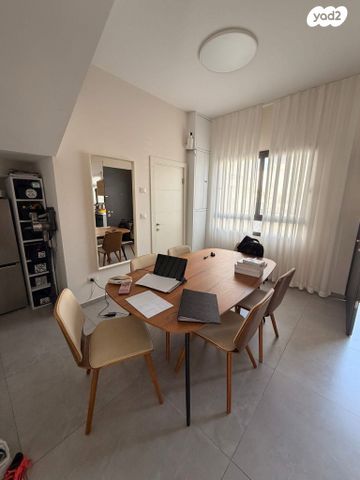 בית פרטי/ קוטג', נאות הדרים, גן יבנה