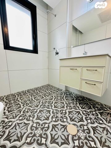 דירה, בנימין וולפוביץ' 11, מרכז דרום, רעננה