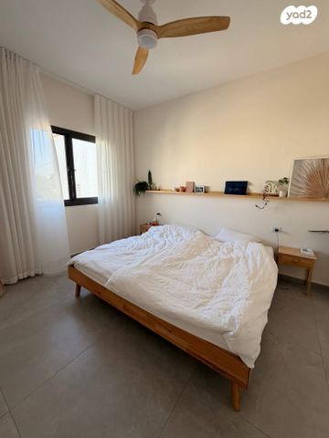 בית פרטי/ קוטג', נאות הדרים, גן יבנה