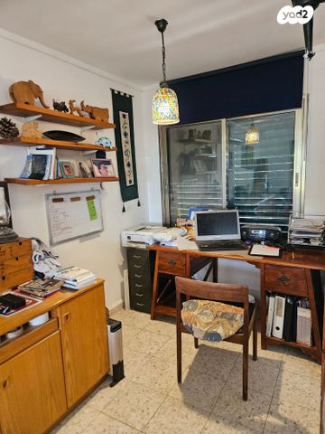 דו משפחתי, התירוש, זכרון יעקב